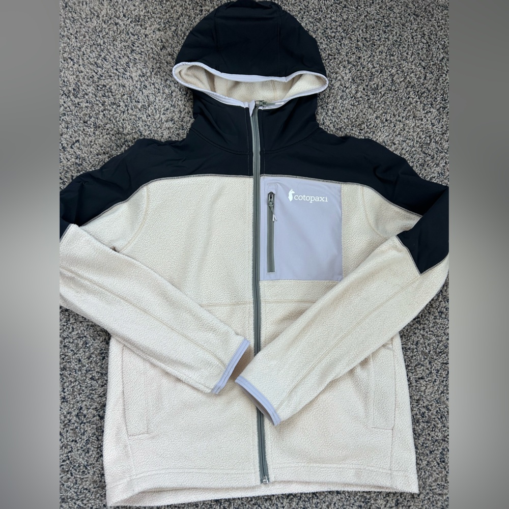 cotopaxi Cream and Black Hooded Fleece Jacket
